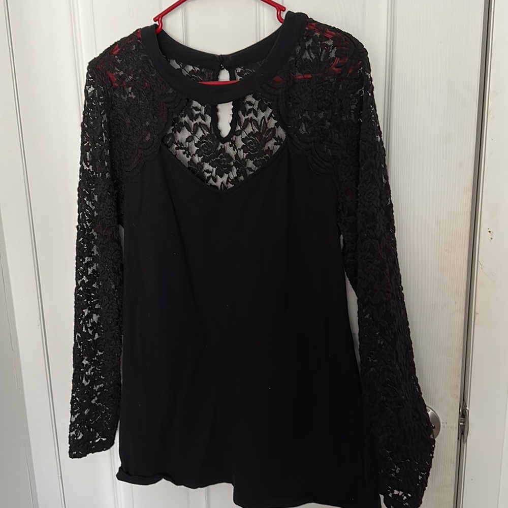 Black Lace Long Sleeve Top